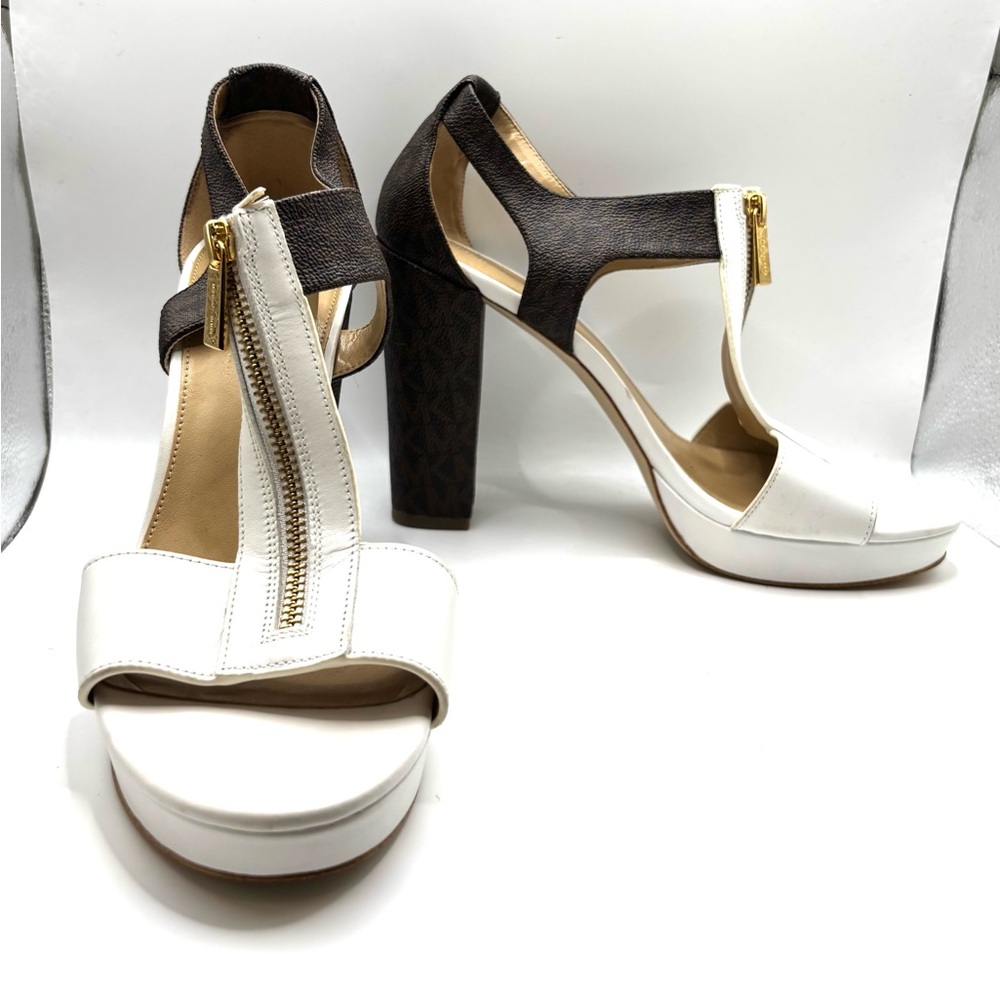 Michael Kors Berkley Platform Sandals | White leather MK Brown Print Logo Sz10